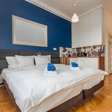 Smolna By Your Freedom