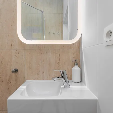 Smolna By Your Freedom * Warschau