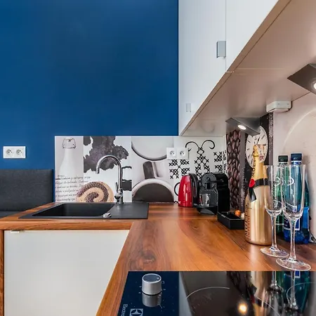 Smolna By Your Freedom